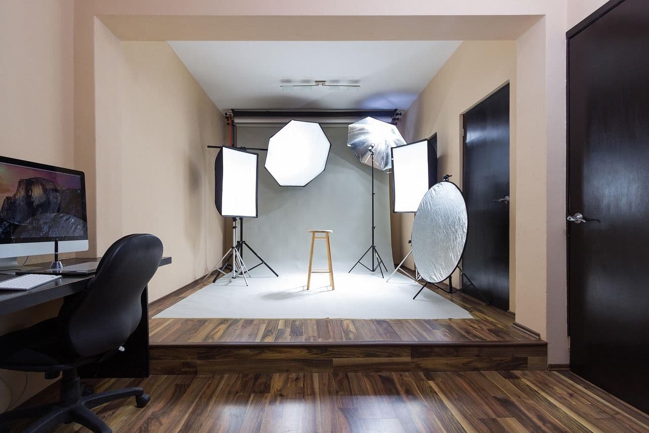 Studio food photography tradisional untuk hero shot produk